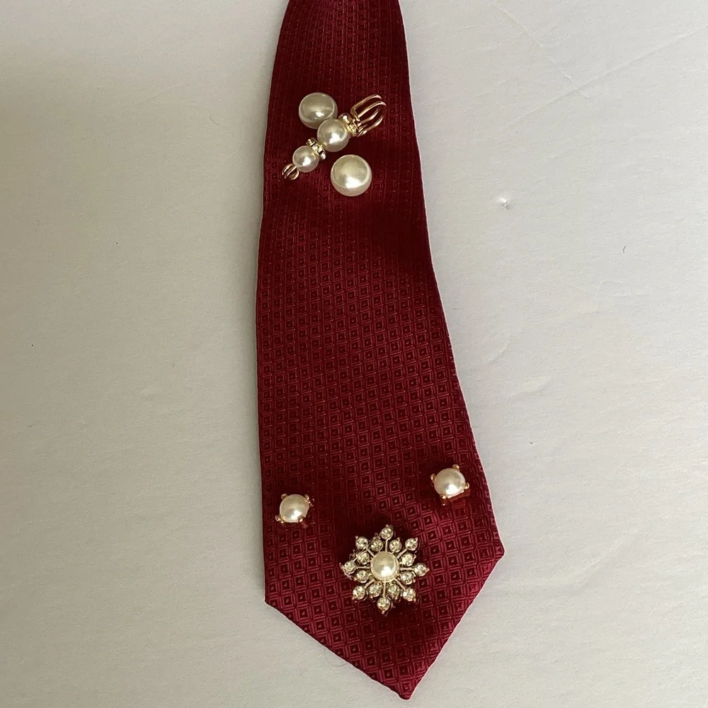 Junkie Tie: Red Textured Clip-On Tie with Gold, Pearl & Crystal Pins